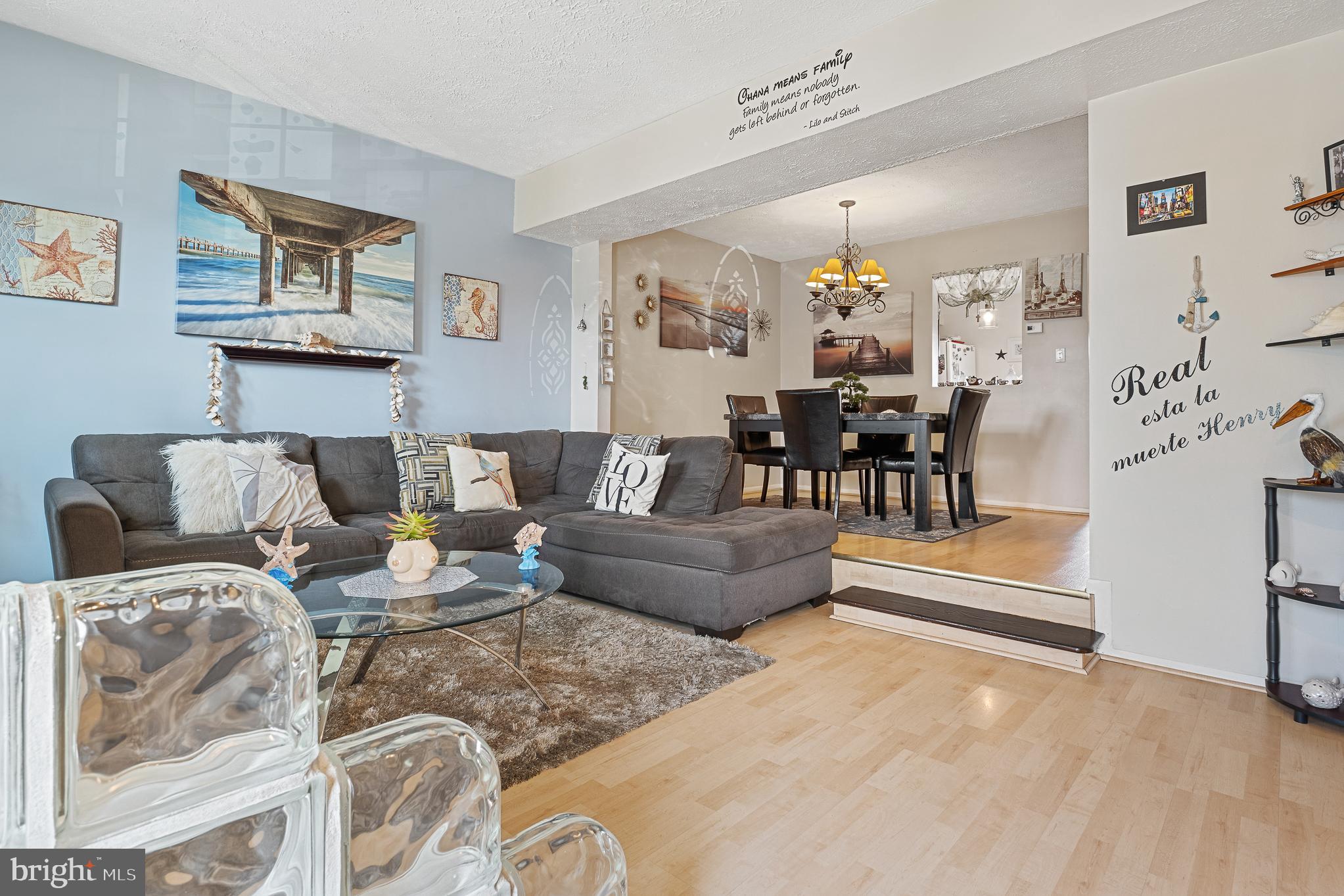 DUNSHIRE TOWNHOUSES - Residential Lease