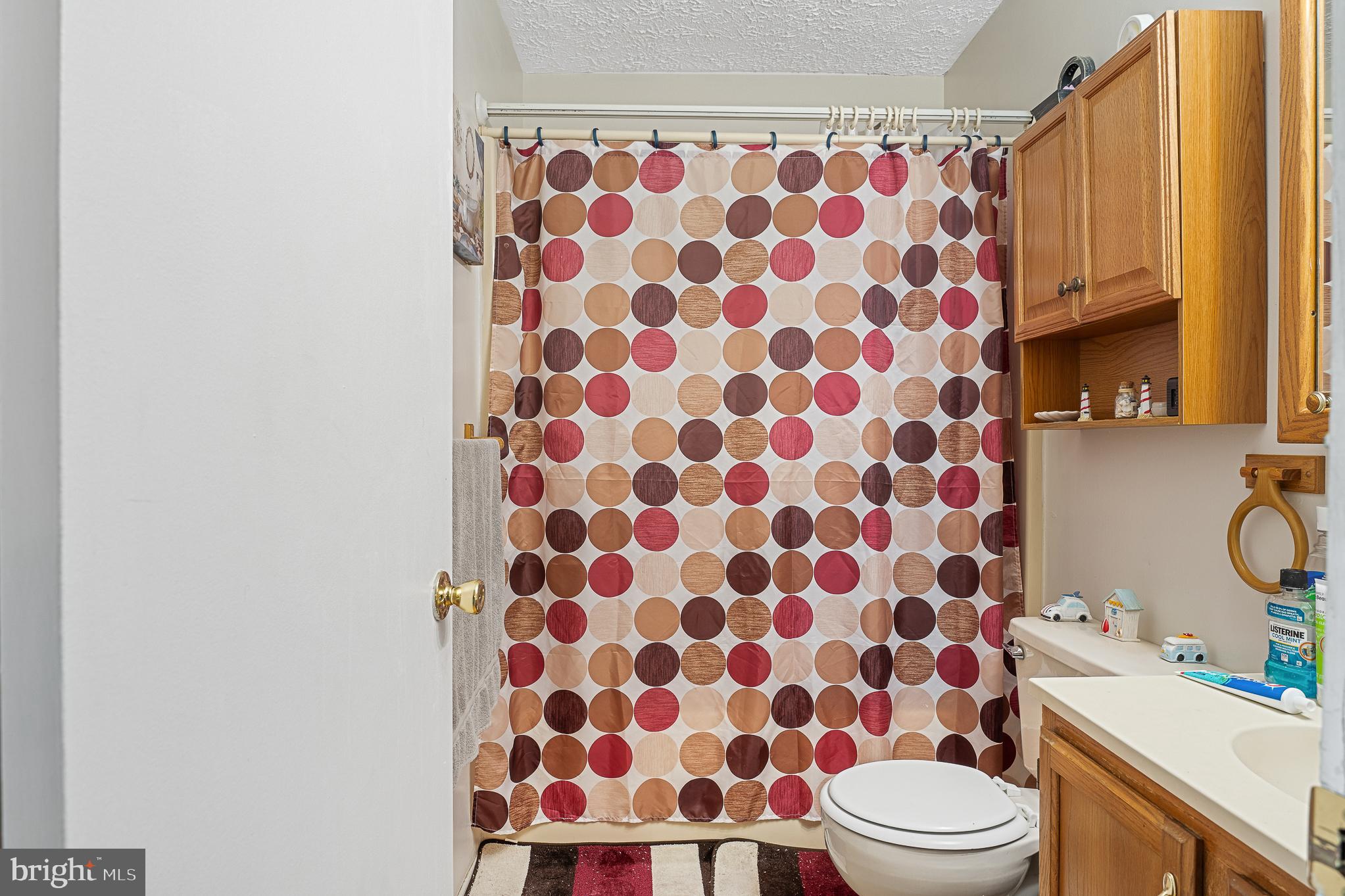 DUNSHIRE TOWNHOUSES - Residential Lease