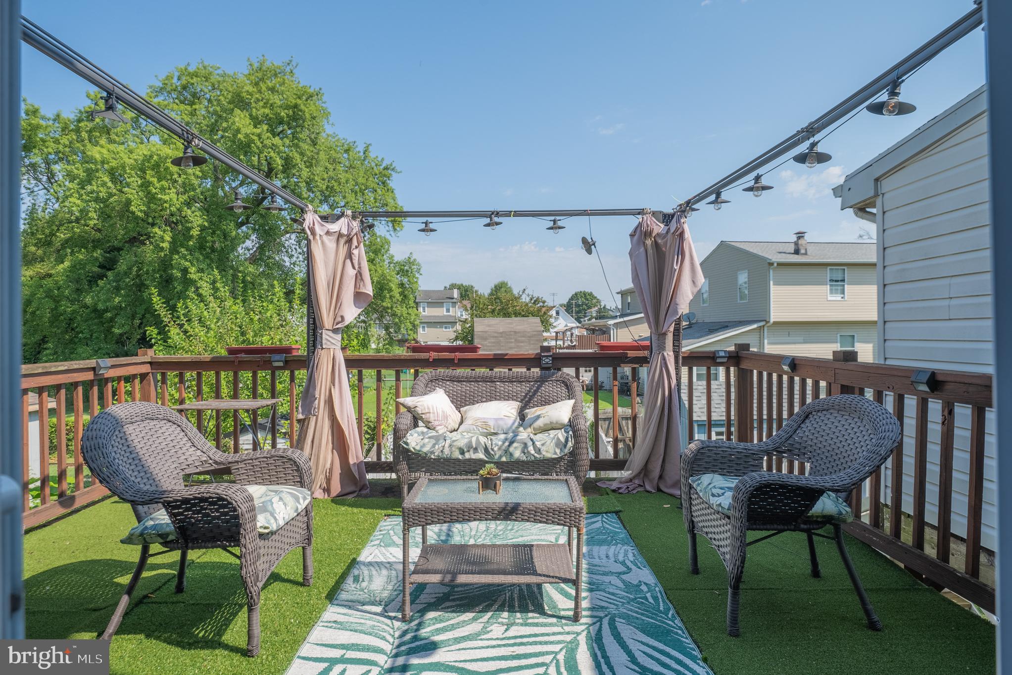 DUNSHIRE TOWNHOUSES - Residential Lease