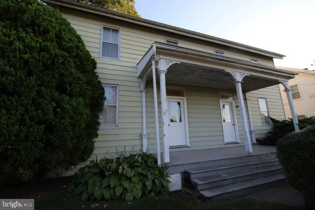 3160 Irishtown Road, Gordonville, PA 17529