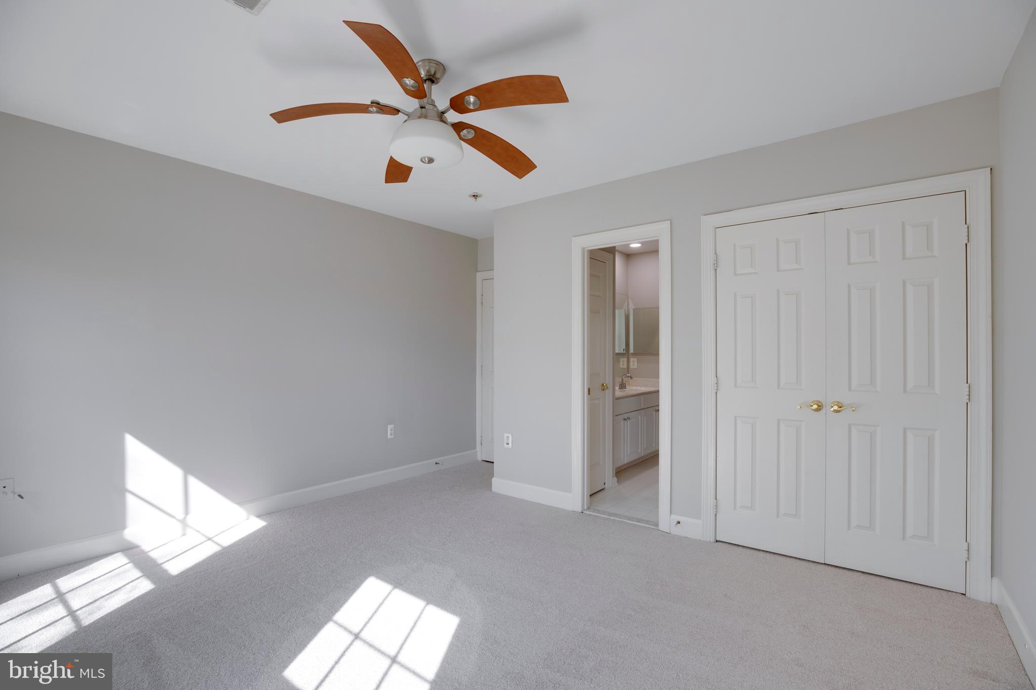 WATERFORD - Residential