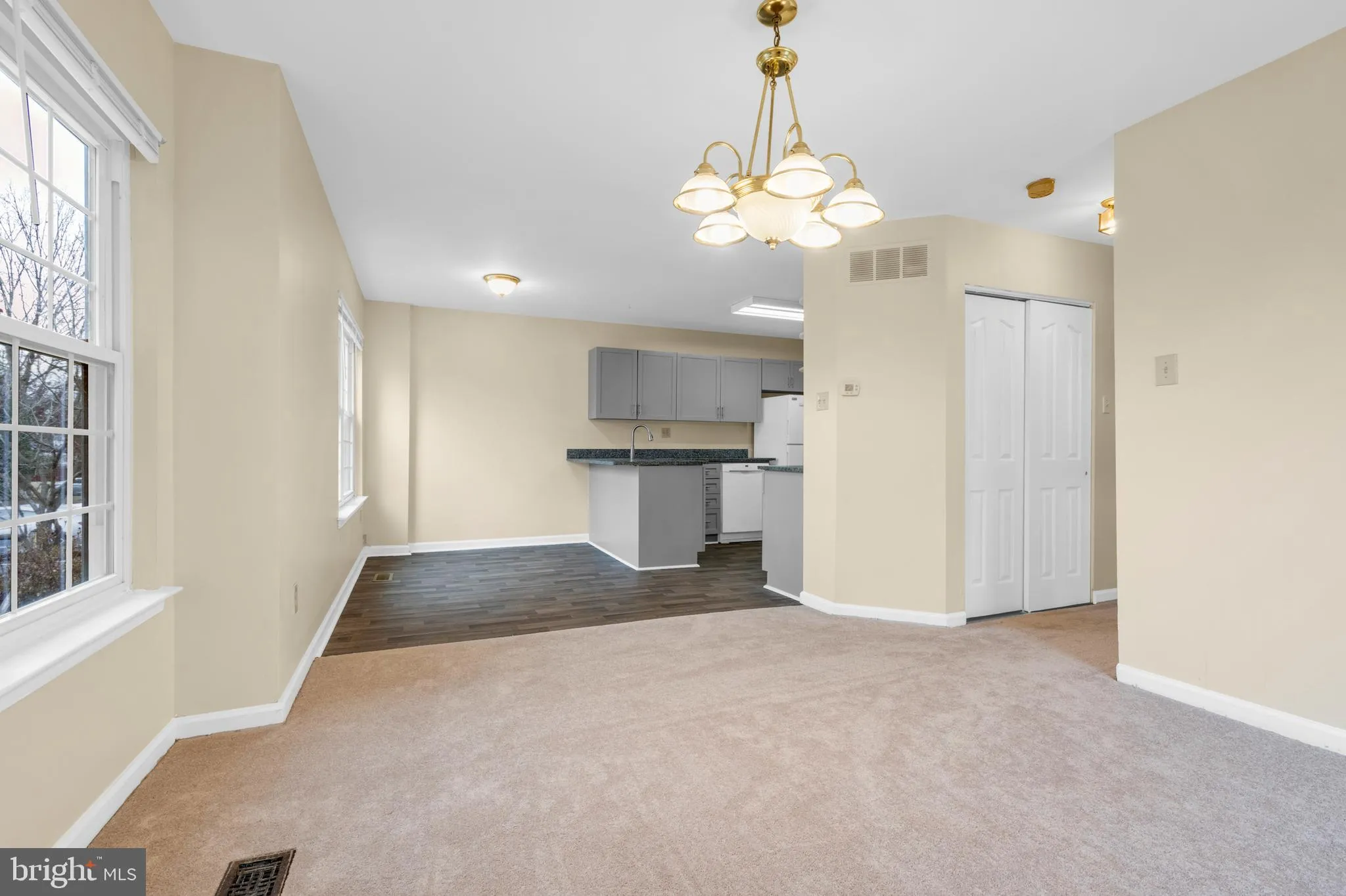 Collegeville, Pennsylvania 19426, United States, 3 Bedrooms Bedrooms, ,3 BathroomsBathrooms,Residential,Active,7207