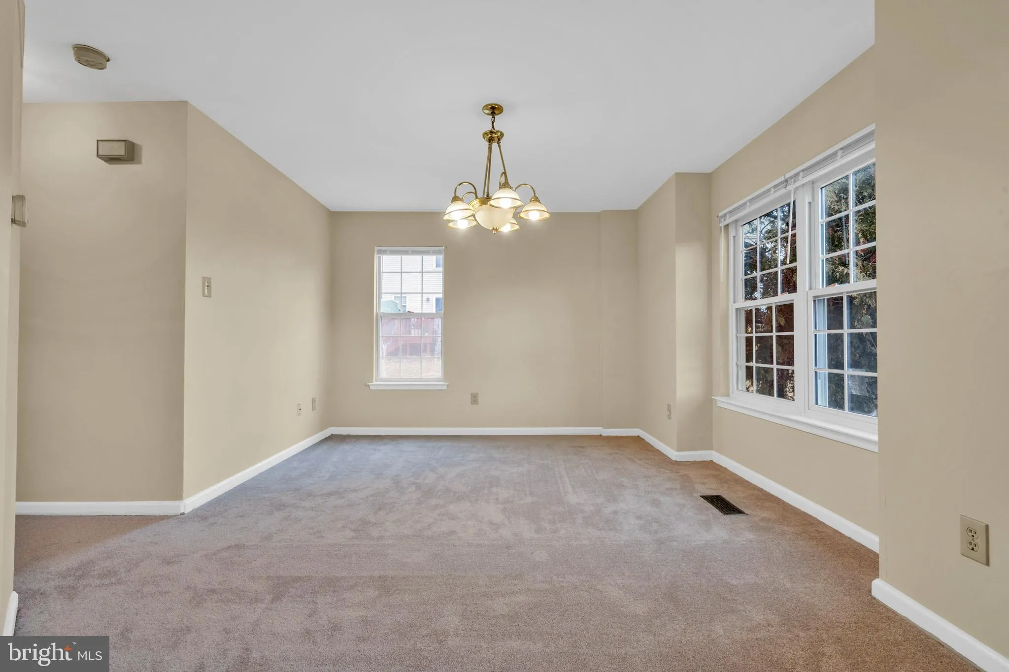 Collegeville, Pennsylvania 19426, United States, 3 Bedrooms Bedrooms, ,3 BathroomsBathrooms,Residential,Active,7207