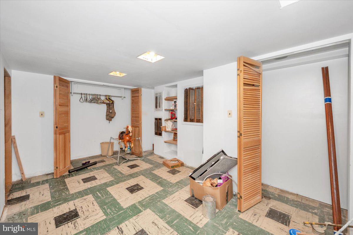 OAKVIEW - Residential