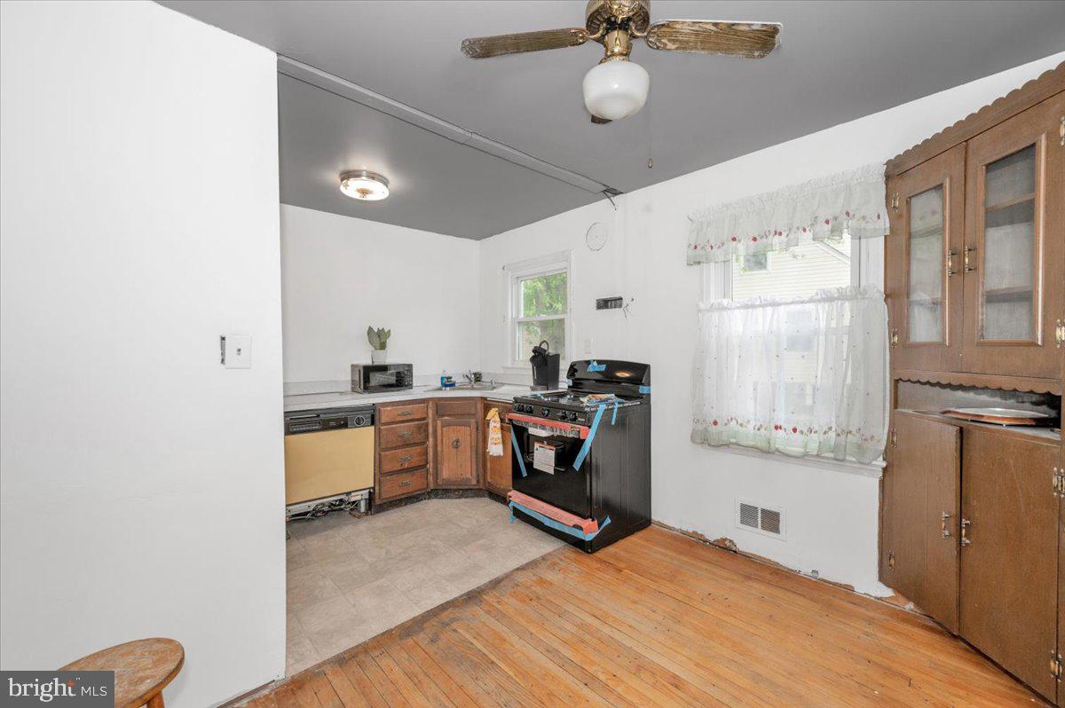 OAKVIEW - Residential
