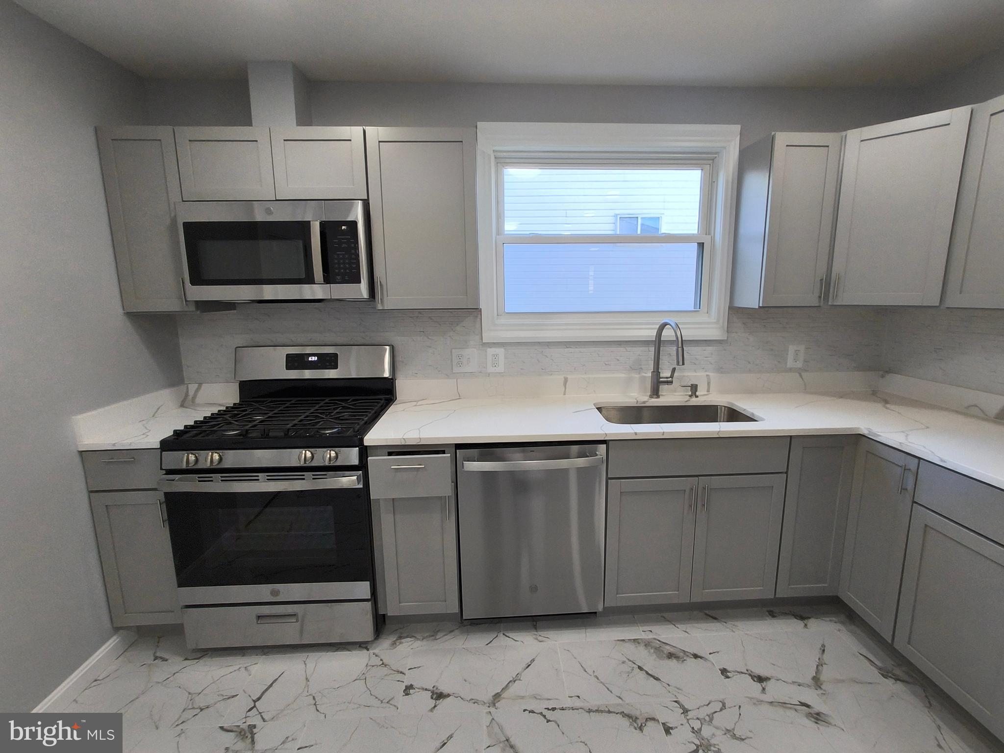 STONEYBROOK - Residential