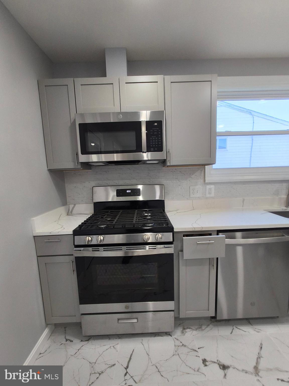 STONEYBROOK - Residential