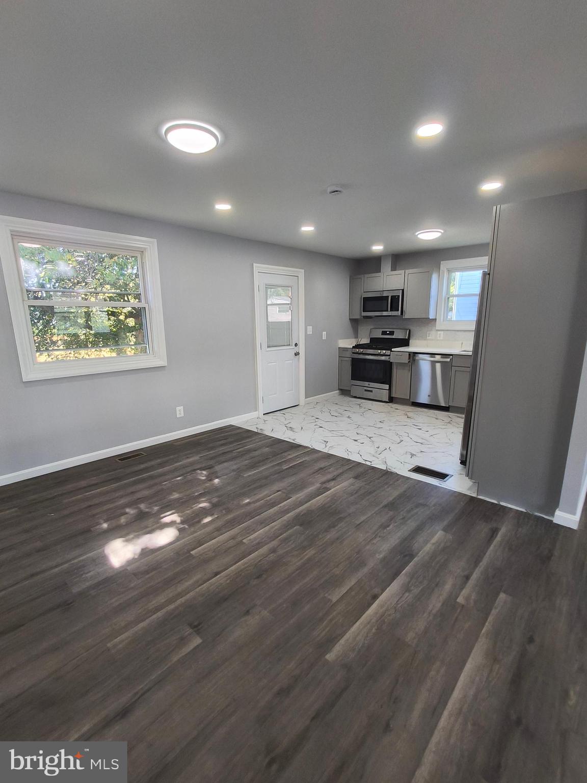 STONEYBROOK - Residential