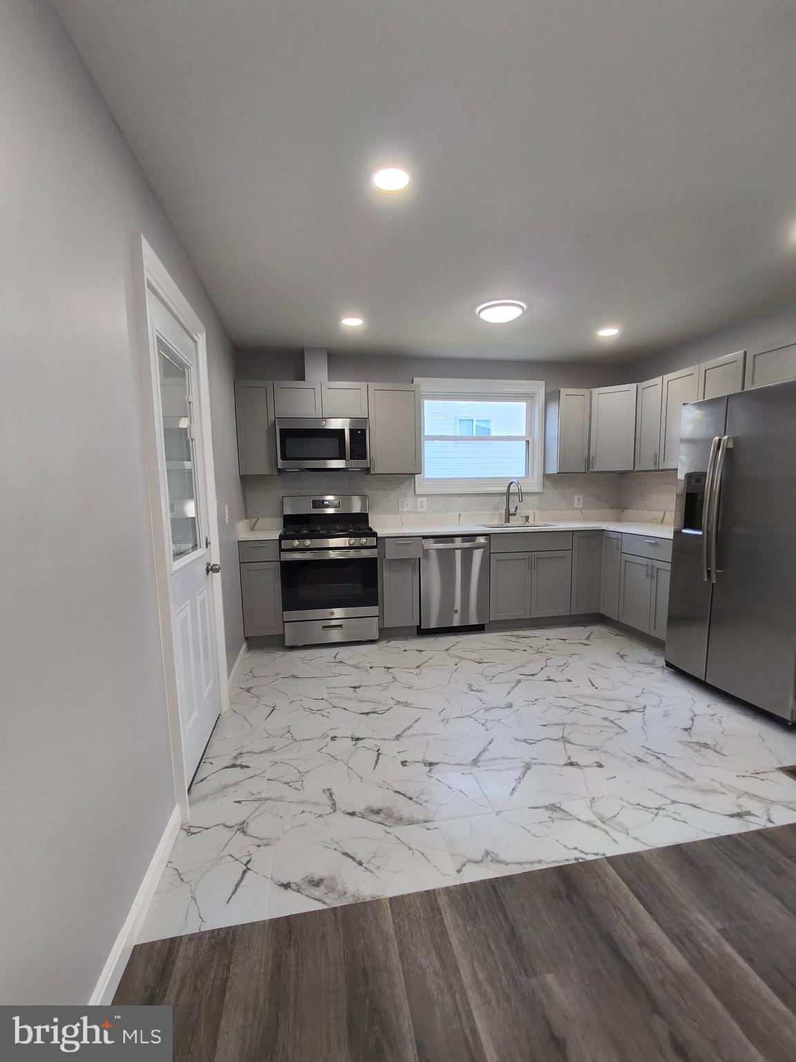 STONEYBROOK - Residential