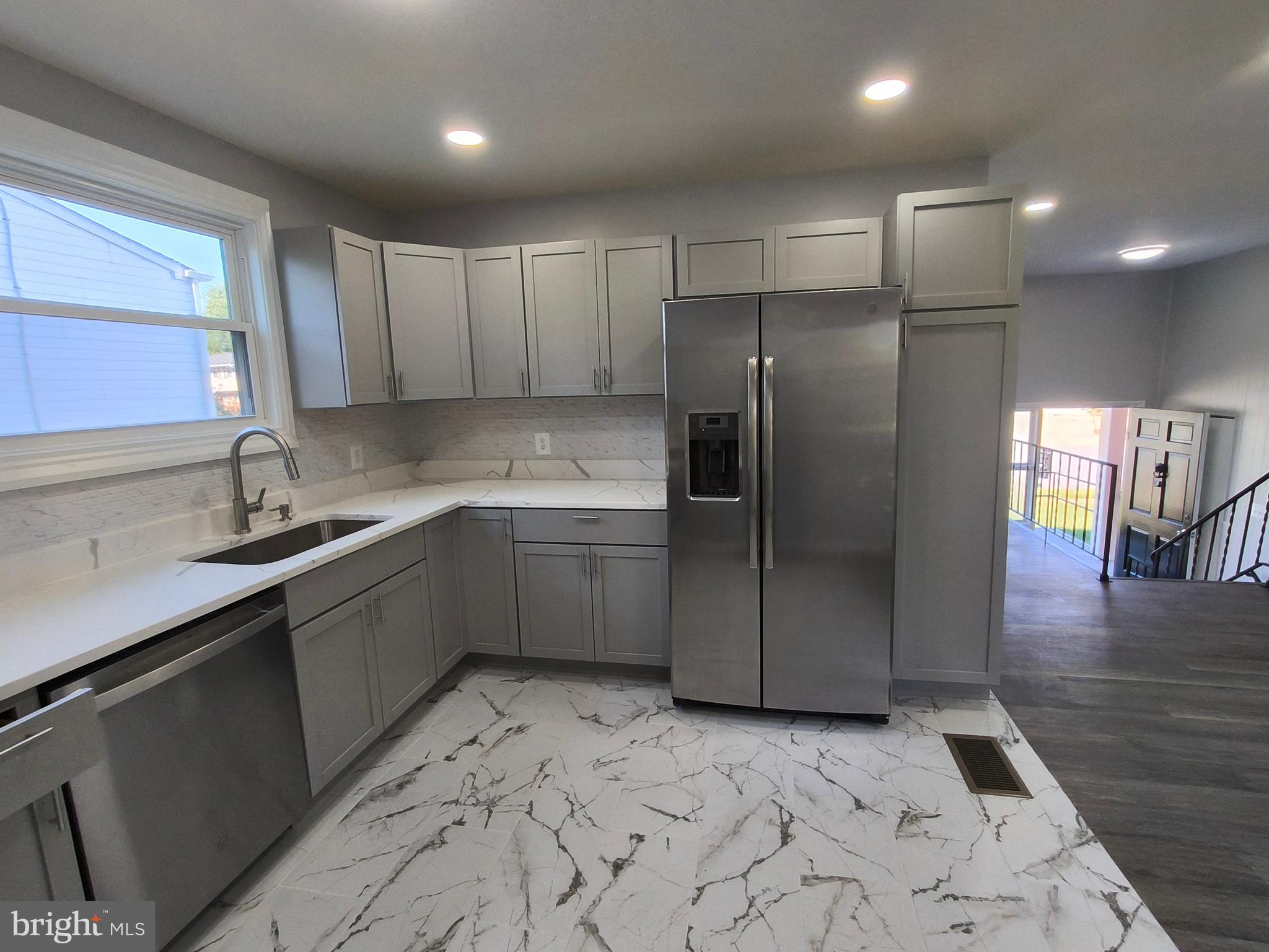 STONEYBROOK - Residential