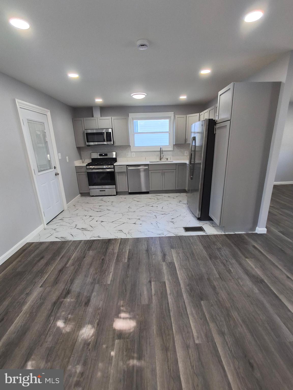 STONEYBROOK - Residential