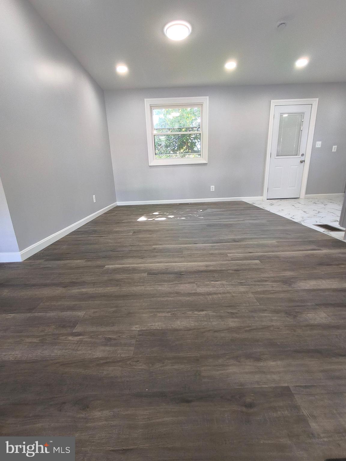 STONEYBROOK - Residential