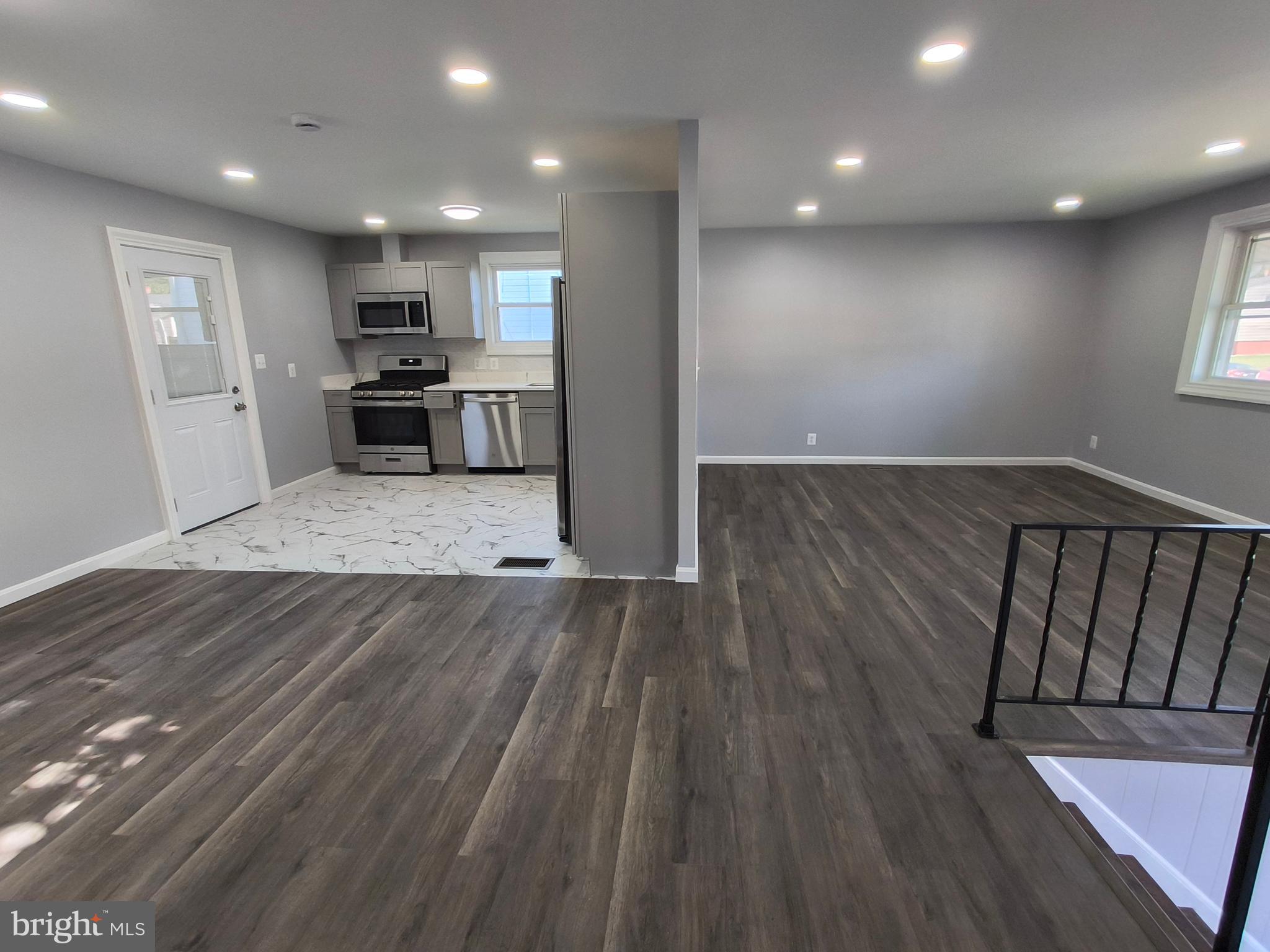 STONEYBROOK - Residential