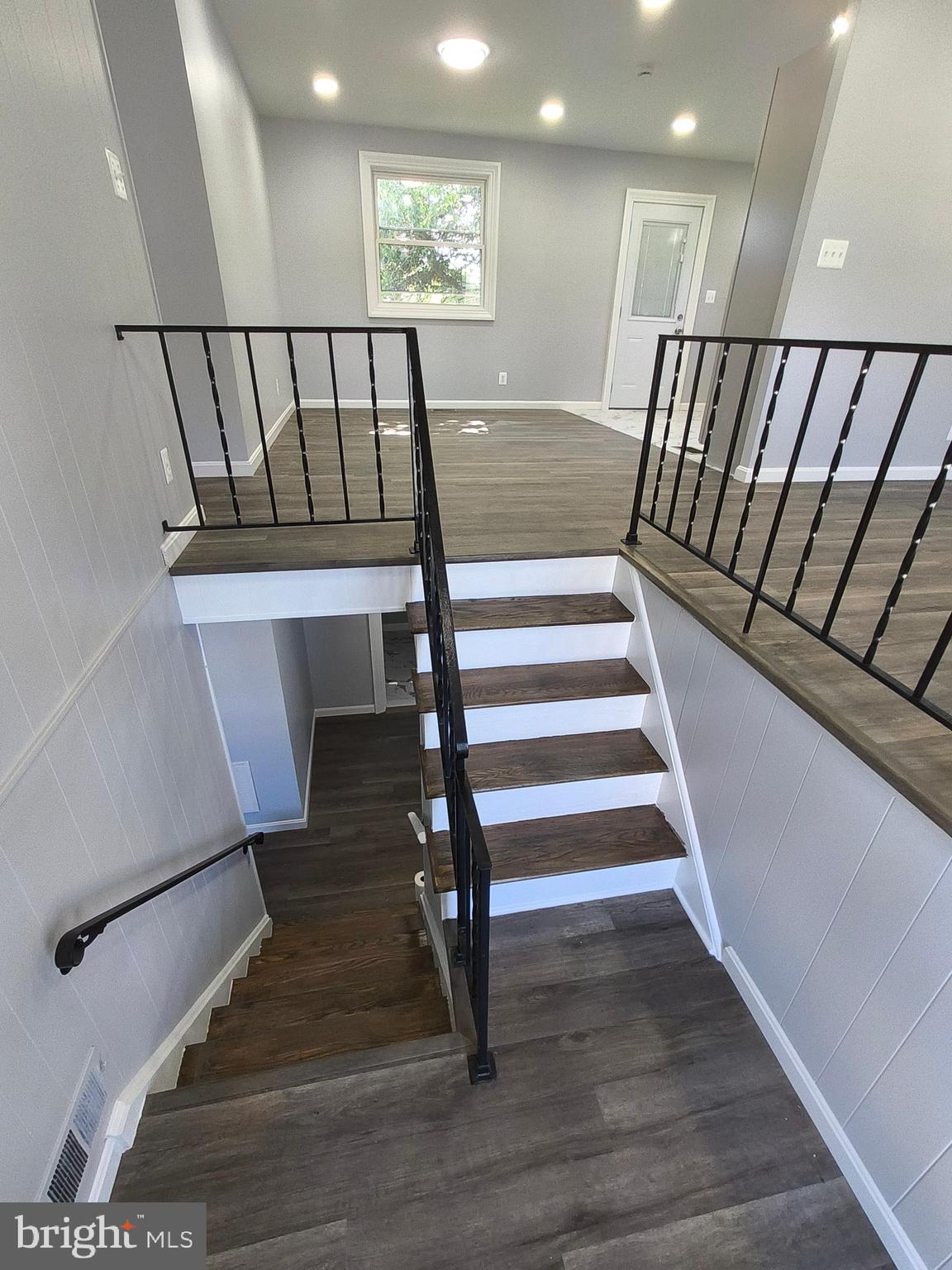 STONEYBROOK - Residential