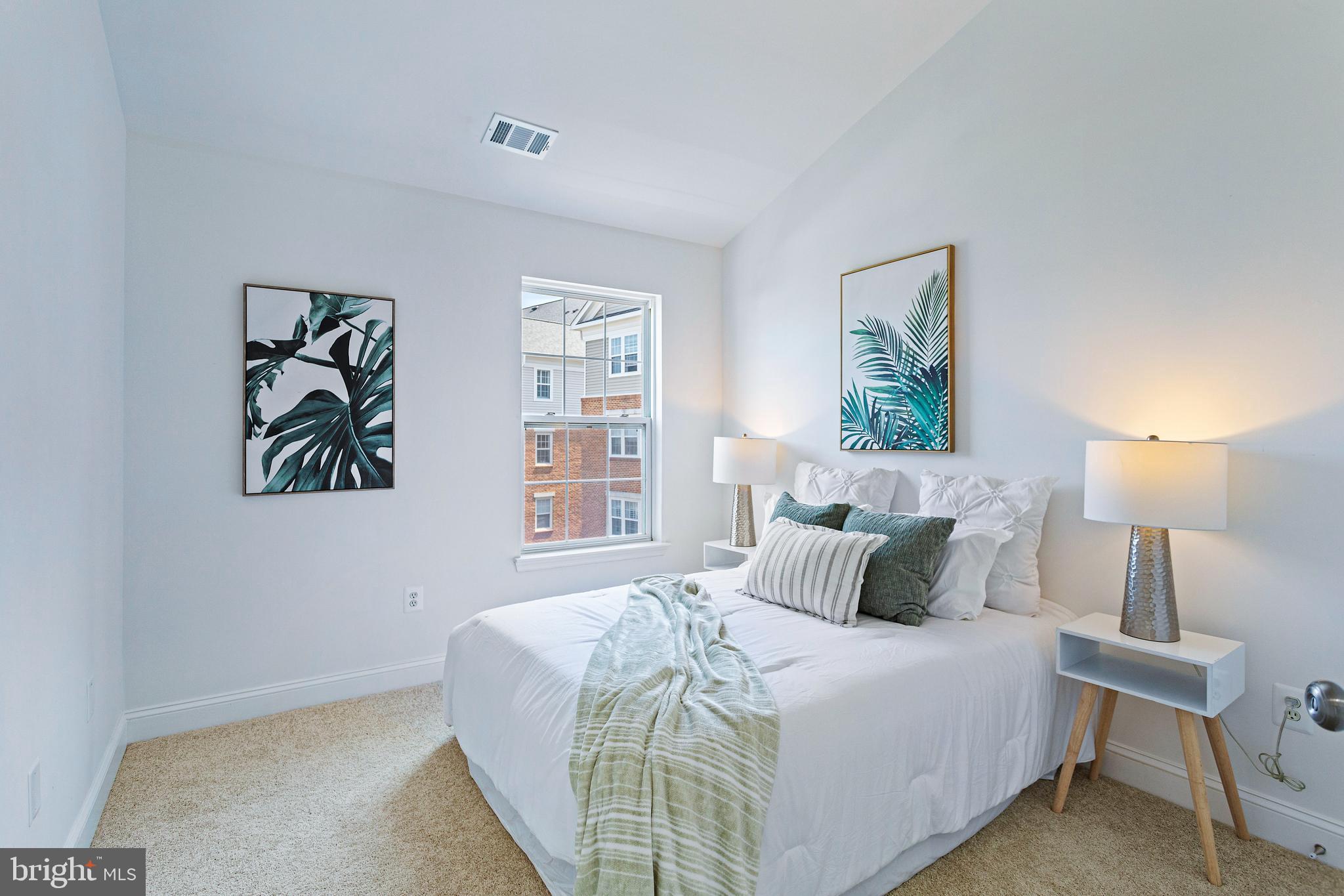 KING FARM BAILEYS COMMON - Residential