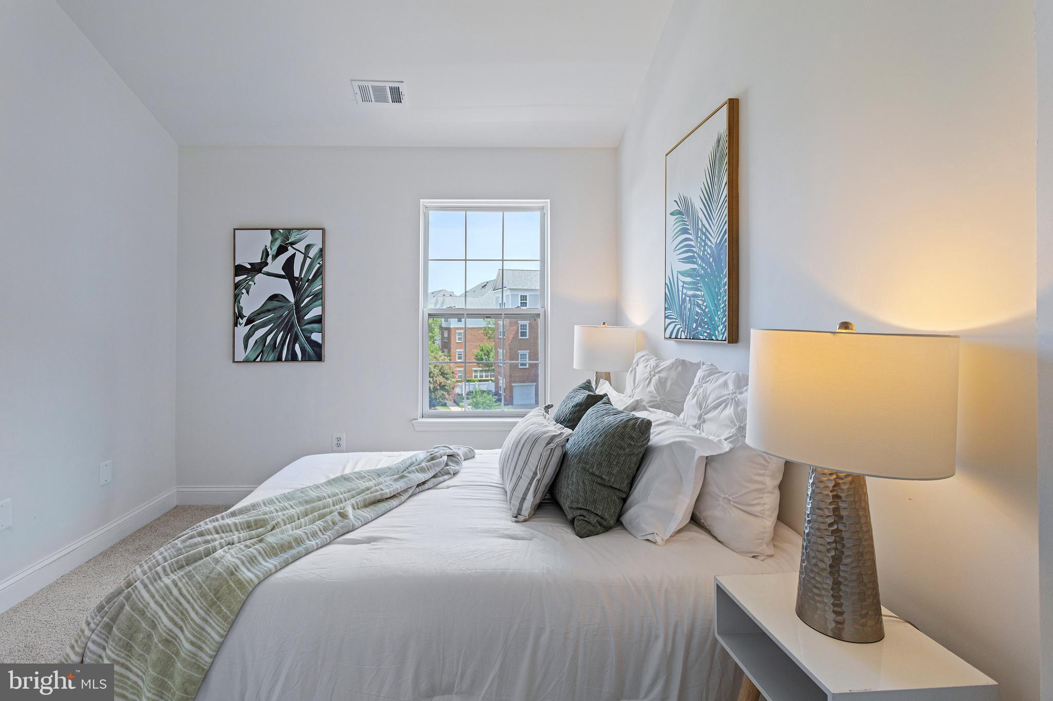 KING FARM BAILEYS COMMON - Residential