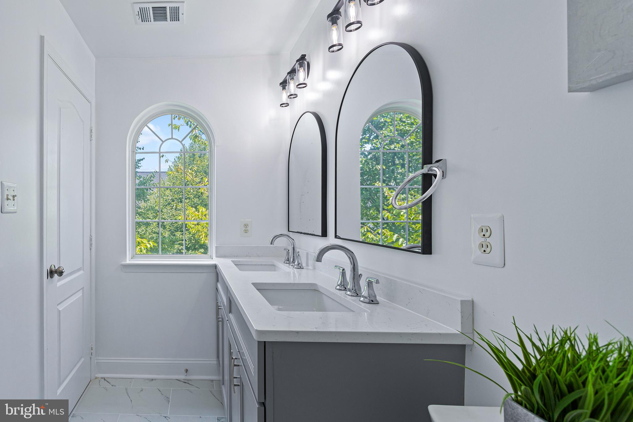 KING FARM BAILEYS COMMON - Residential