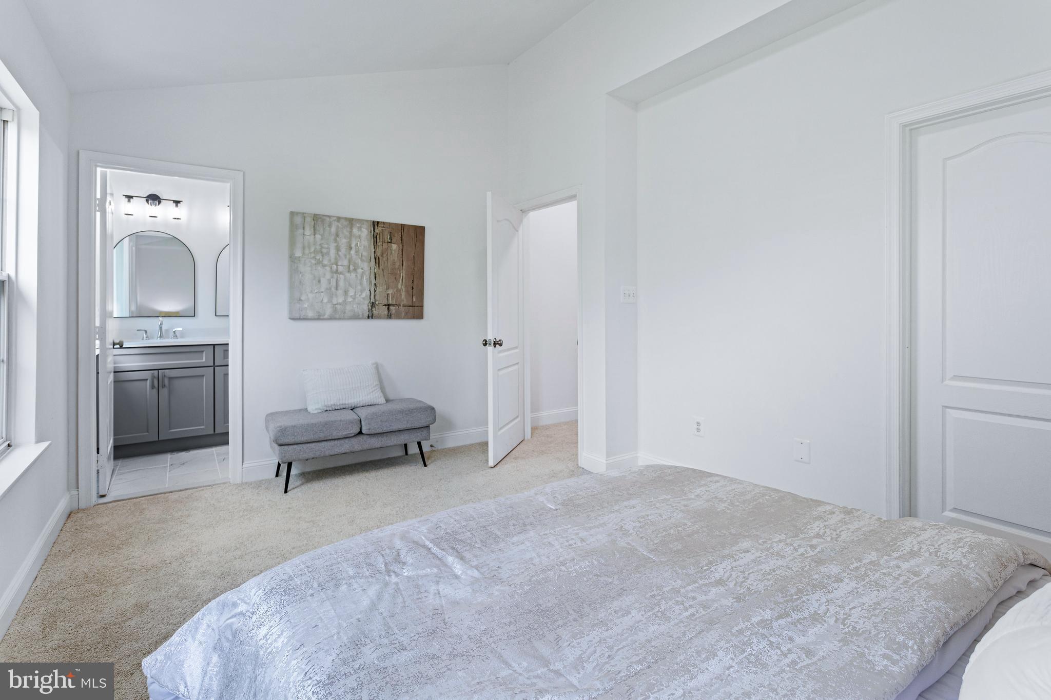 KING FARM BAILEYS COMMON - Residential