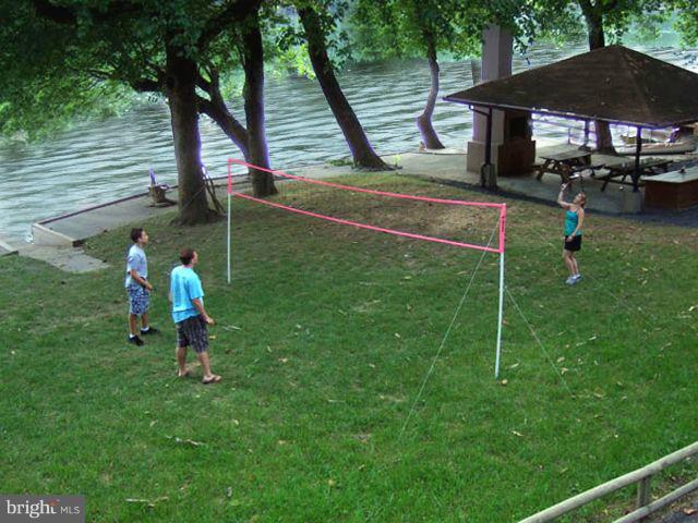 HARRY HOSKINS - Residential