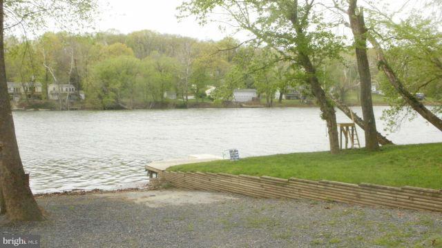 HARRY HOSKINS - Residential