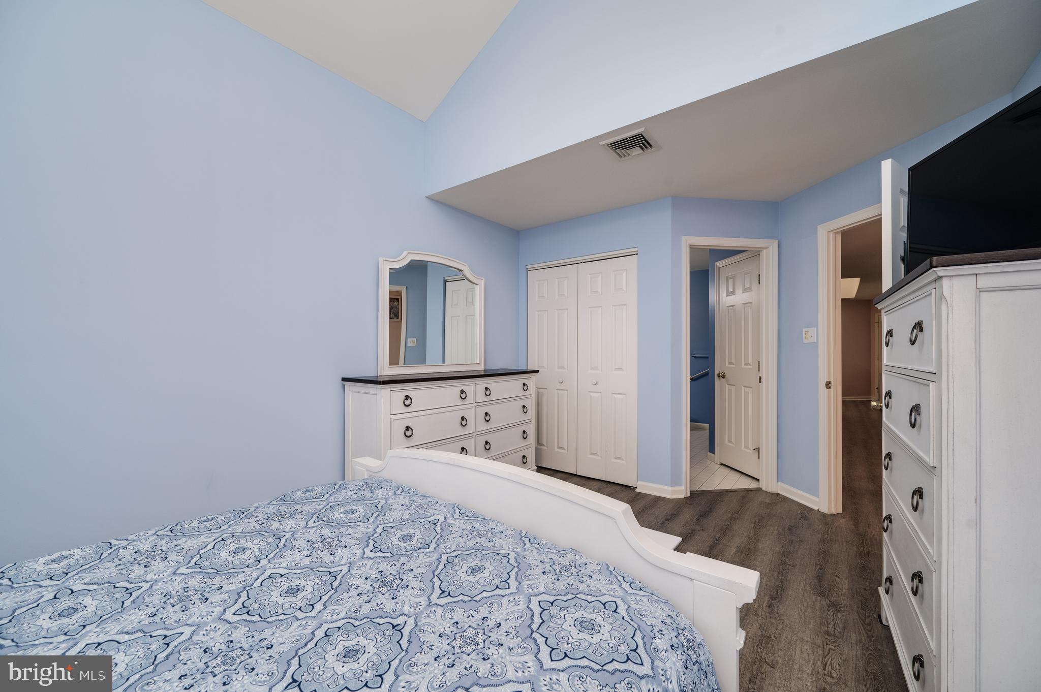 SPRING RIDGE - Residential