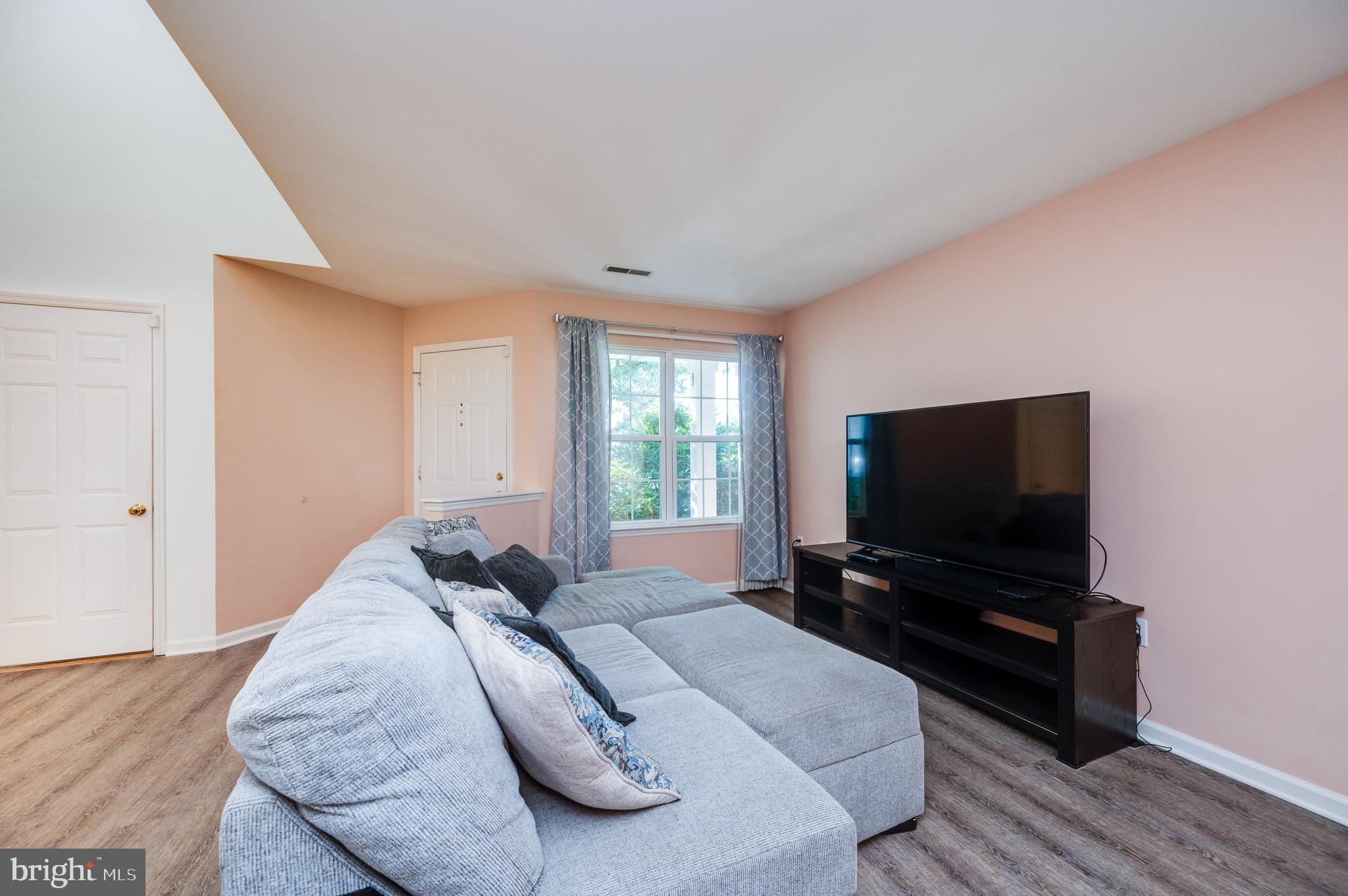 SPRING RIDGE - Residential