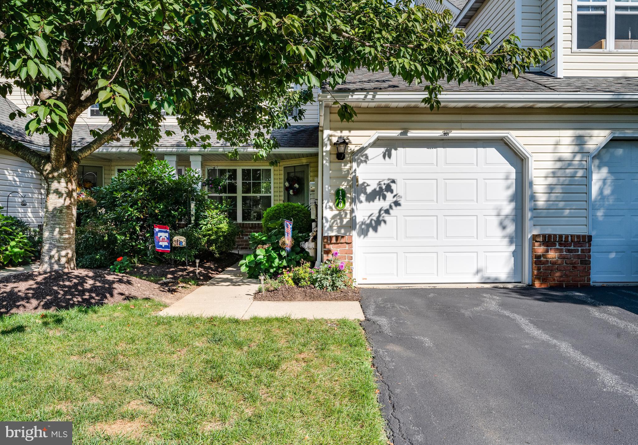 120 HICKORY LANE