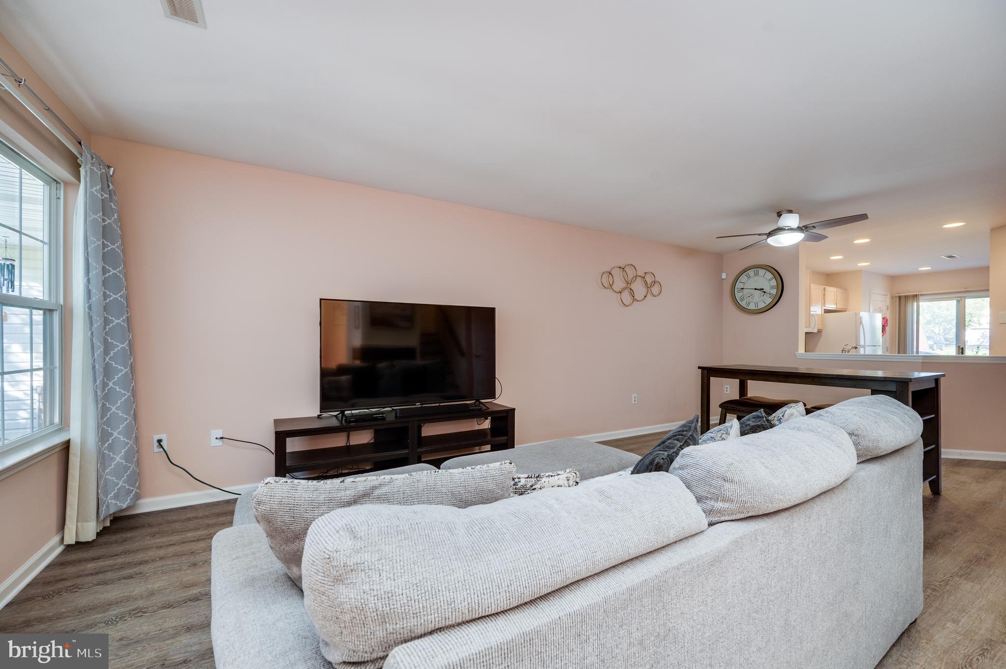 SPRING RIDGE - Residential