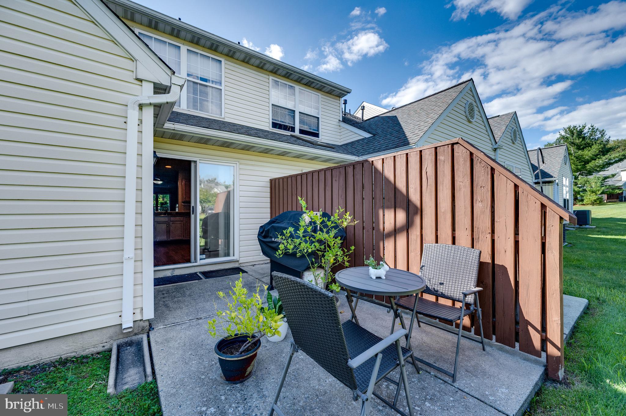 SPRING RIDGE - Residential