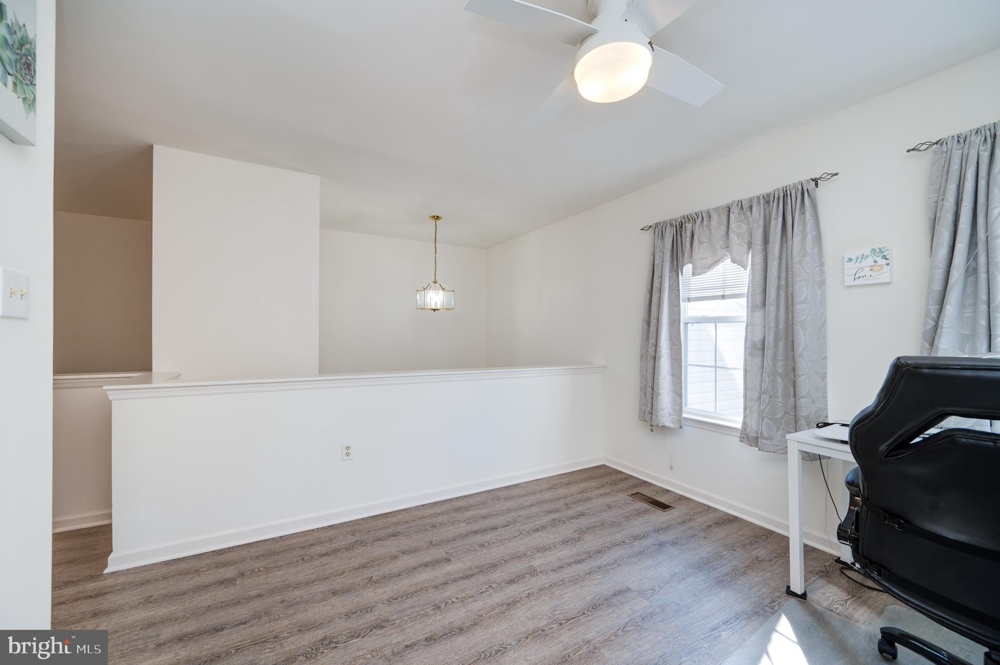 SPRING RIDGE - Residential