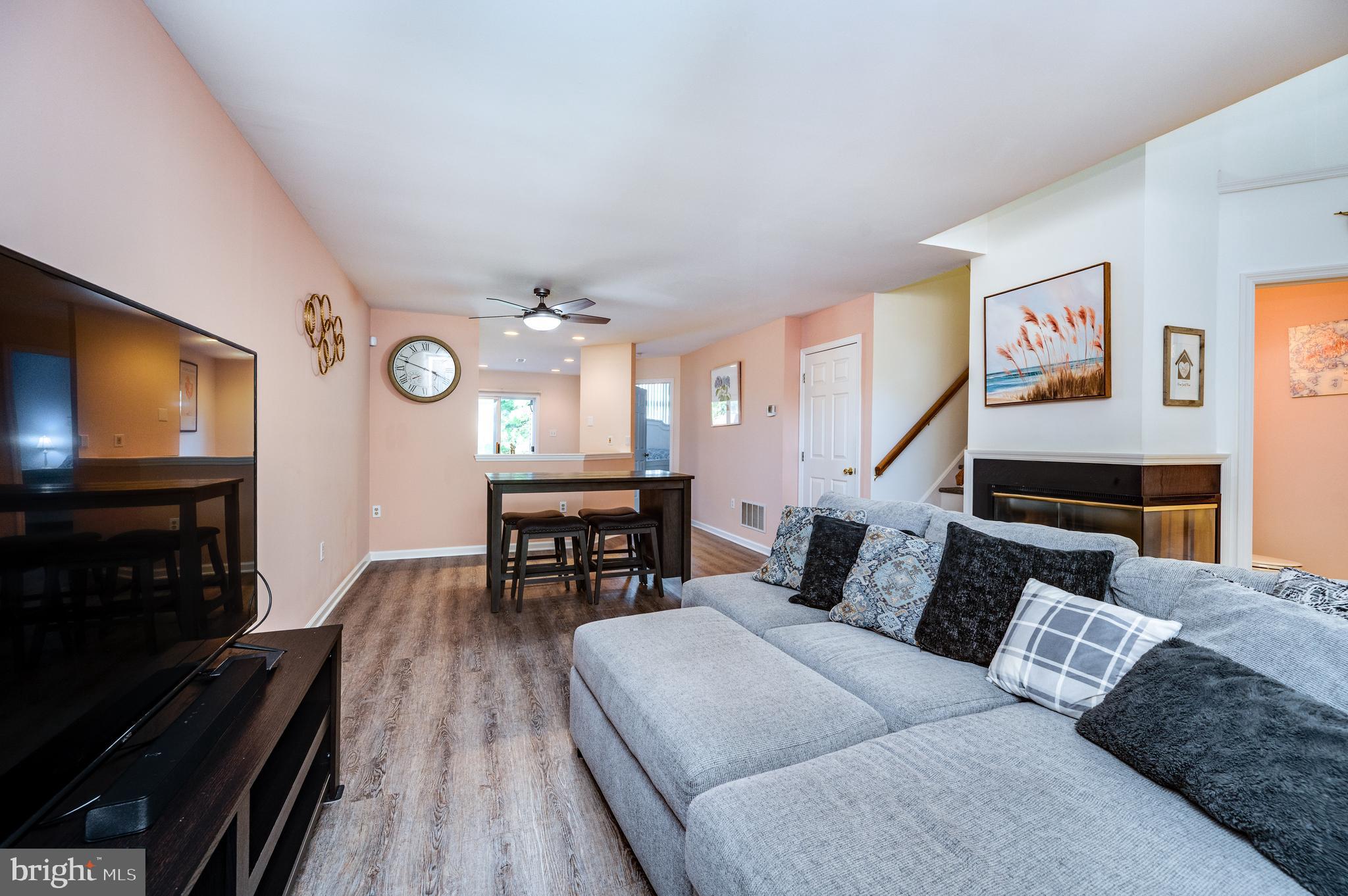 SPRING RIDGE - Residential