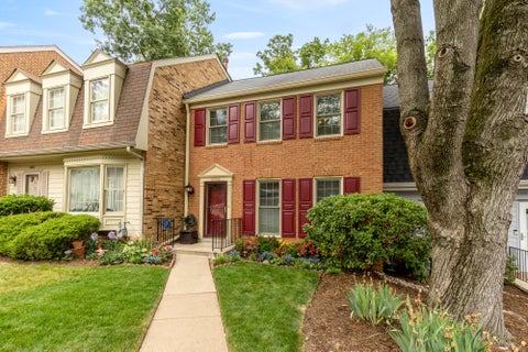 Condo For Sale - 5006 Domain Place<br/> ALEXANDRIA, VA 22311
