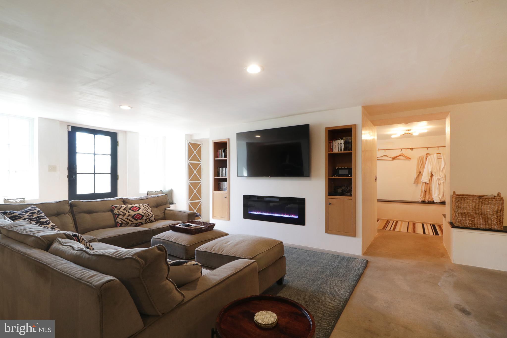 STATE COLLEGE BORO - Residential