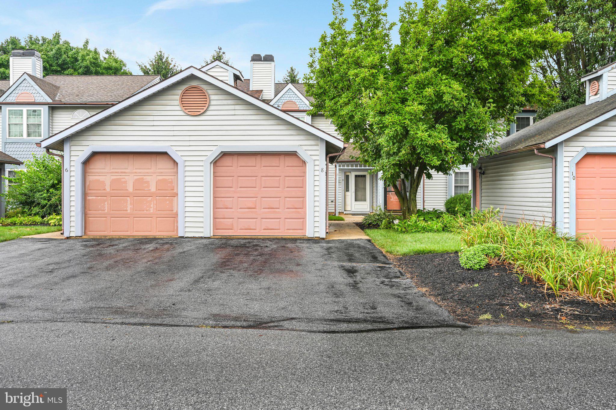 8 SHADY LANE