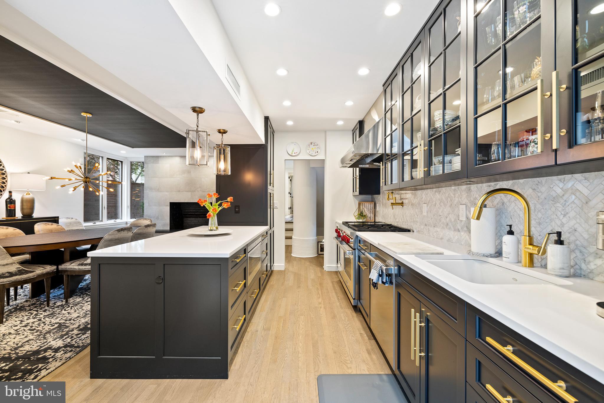 SOCIETY HILL - Residential