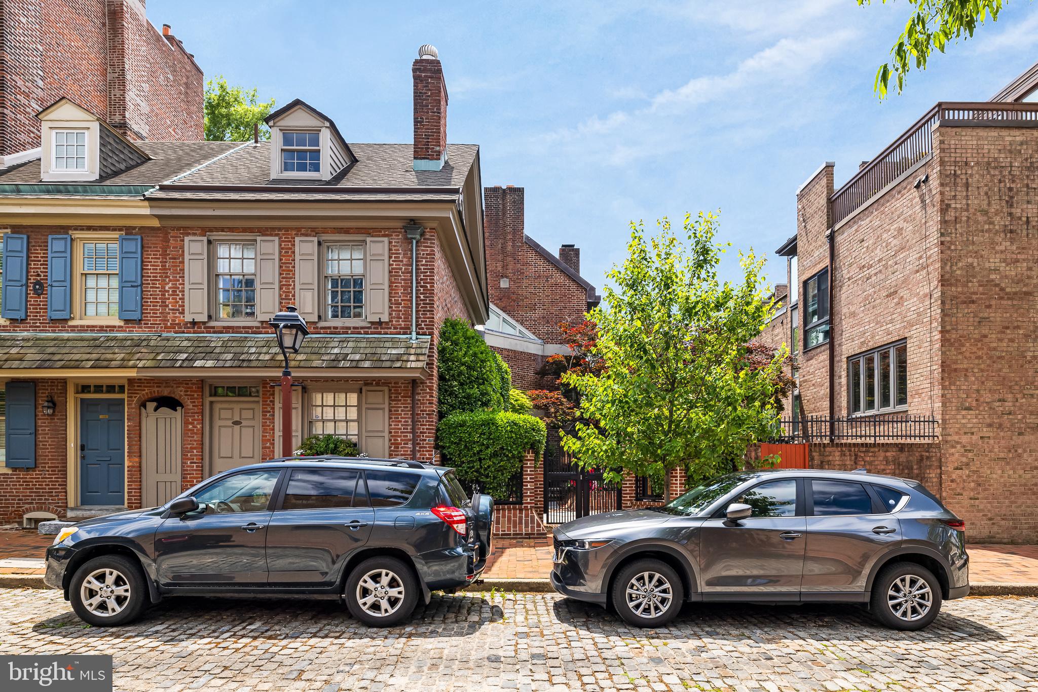 SOCIETY HILL - Residential