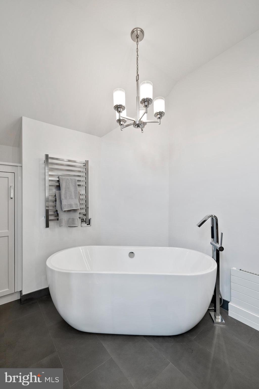 SOCIETY HILL - Residential