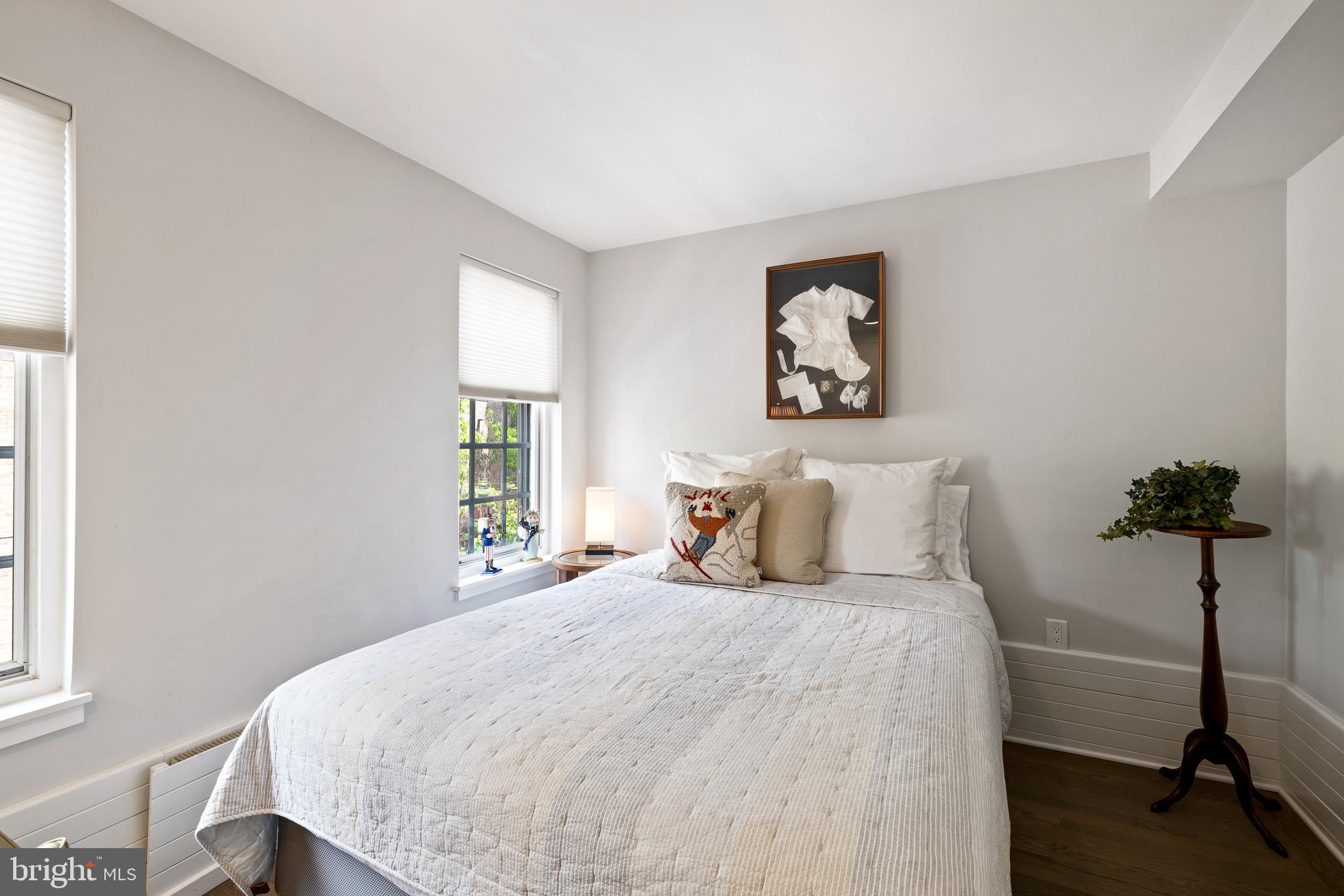 SOCIETY HILL - Residential