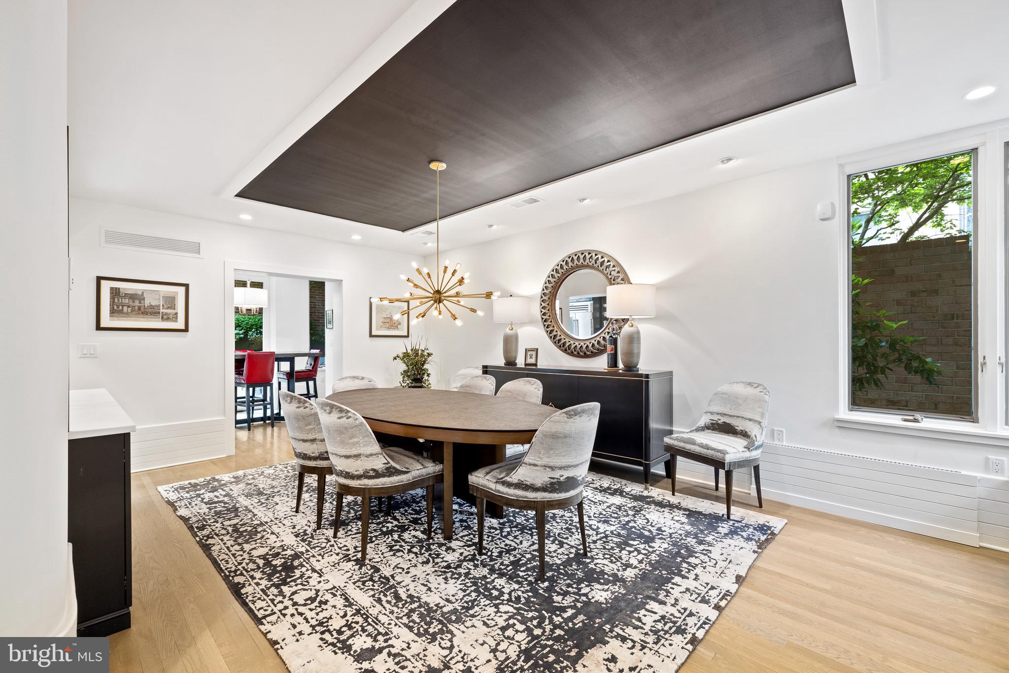 SOCIETY HILL - Residential