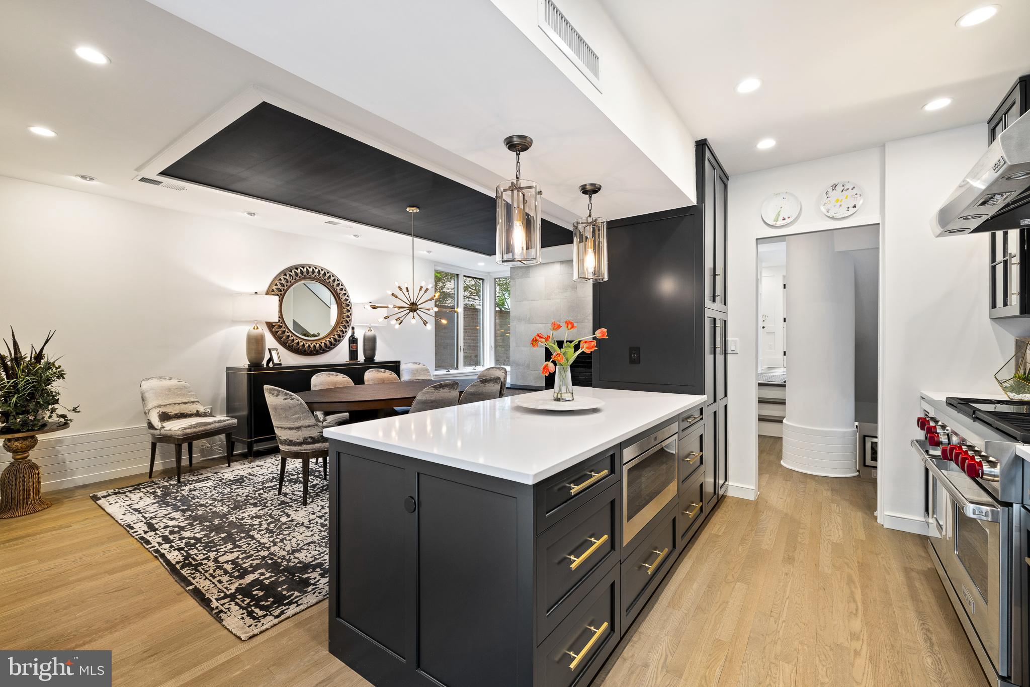 SOCIETY HILL - Residential