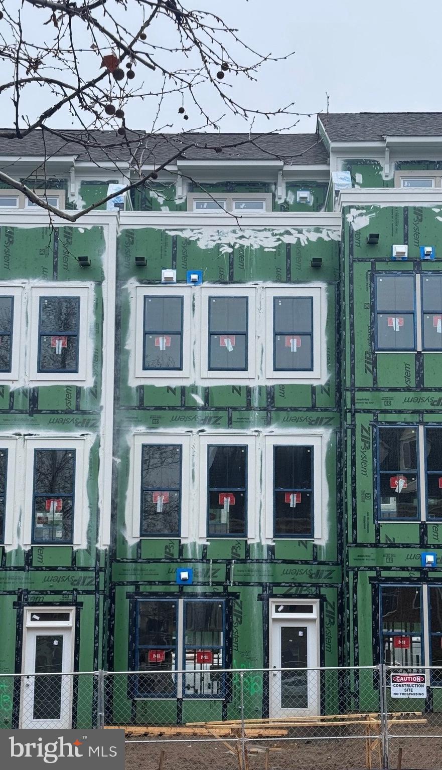 627 BELMONT BAY DRIVE