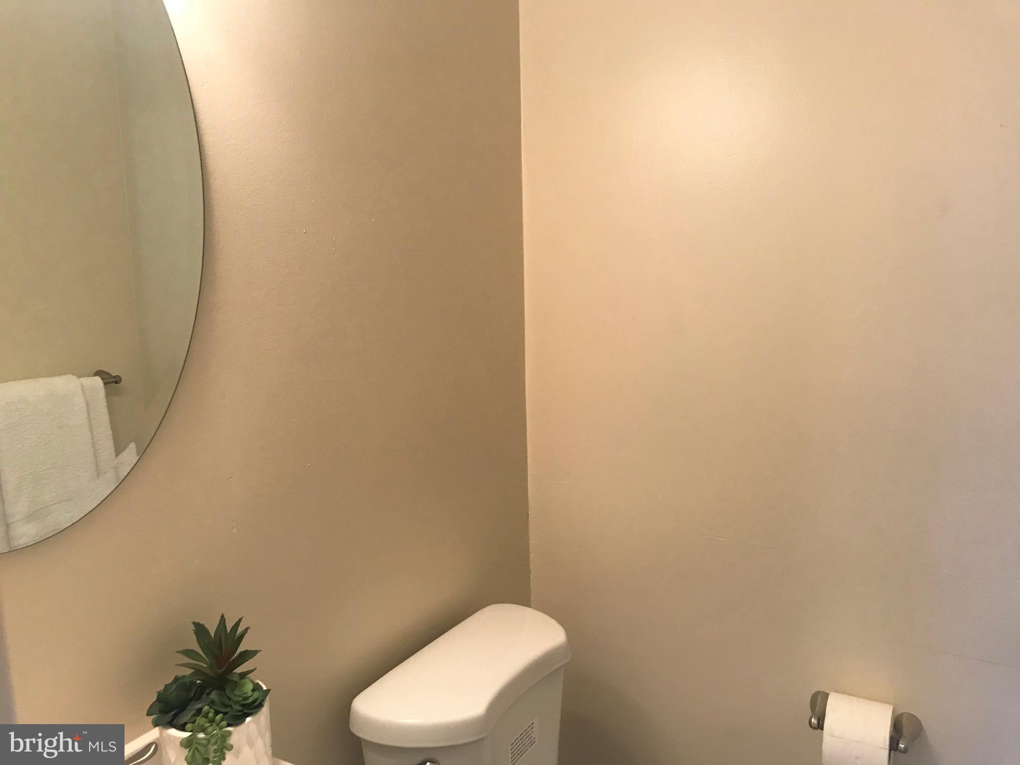 ST CHARLES HAMPSHIRE - Residential