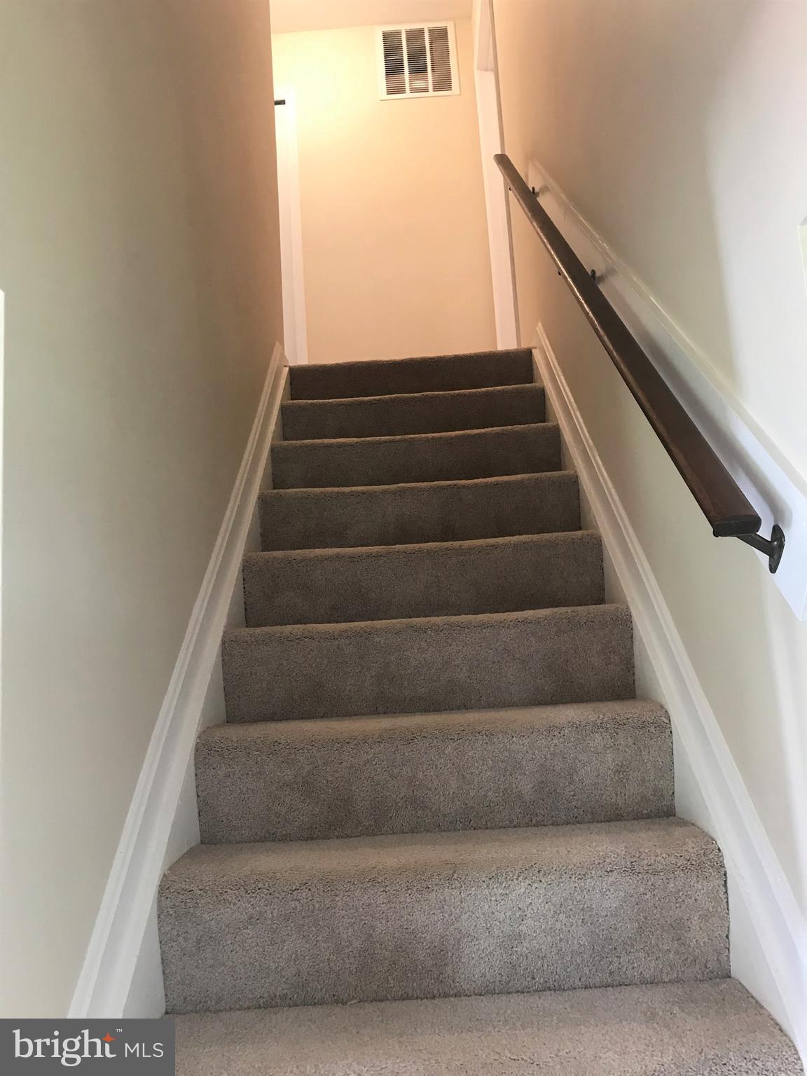 ST CHARLES HAMPSHIRE - Residential