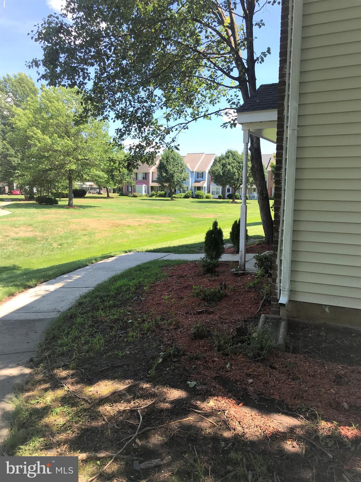 ST CHARLES HAMPSHIRE - Residential