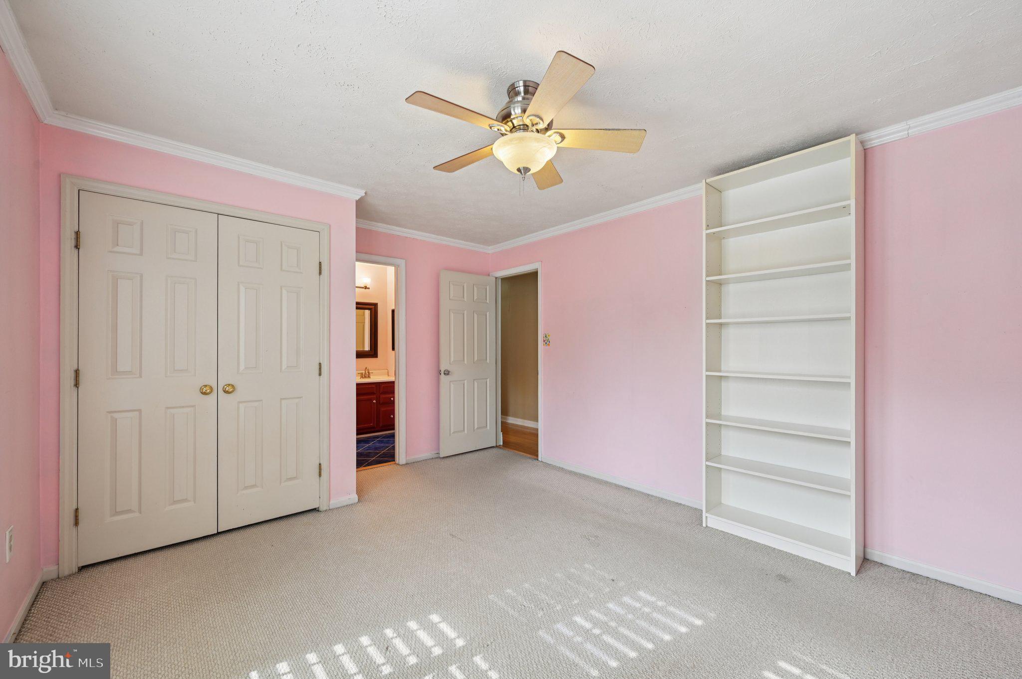 LONG REACH - Residential