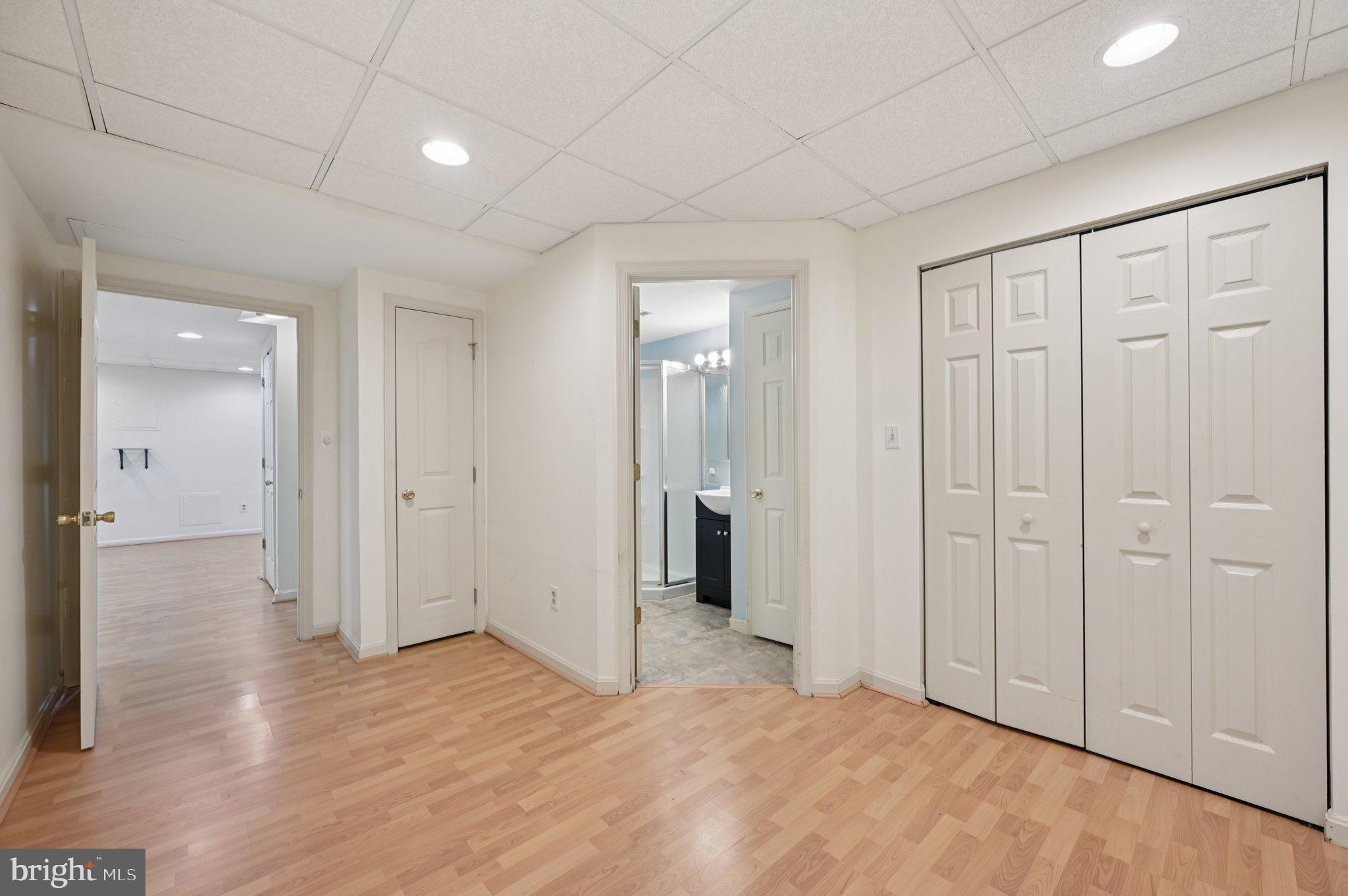 LONG REACH - Residential