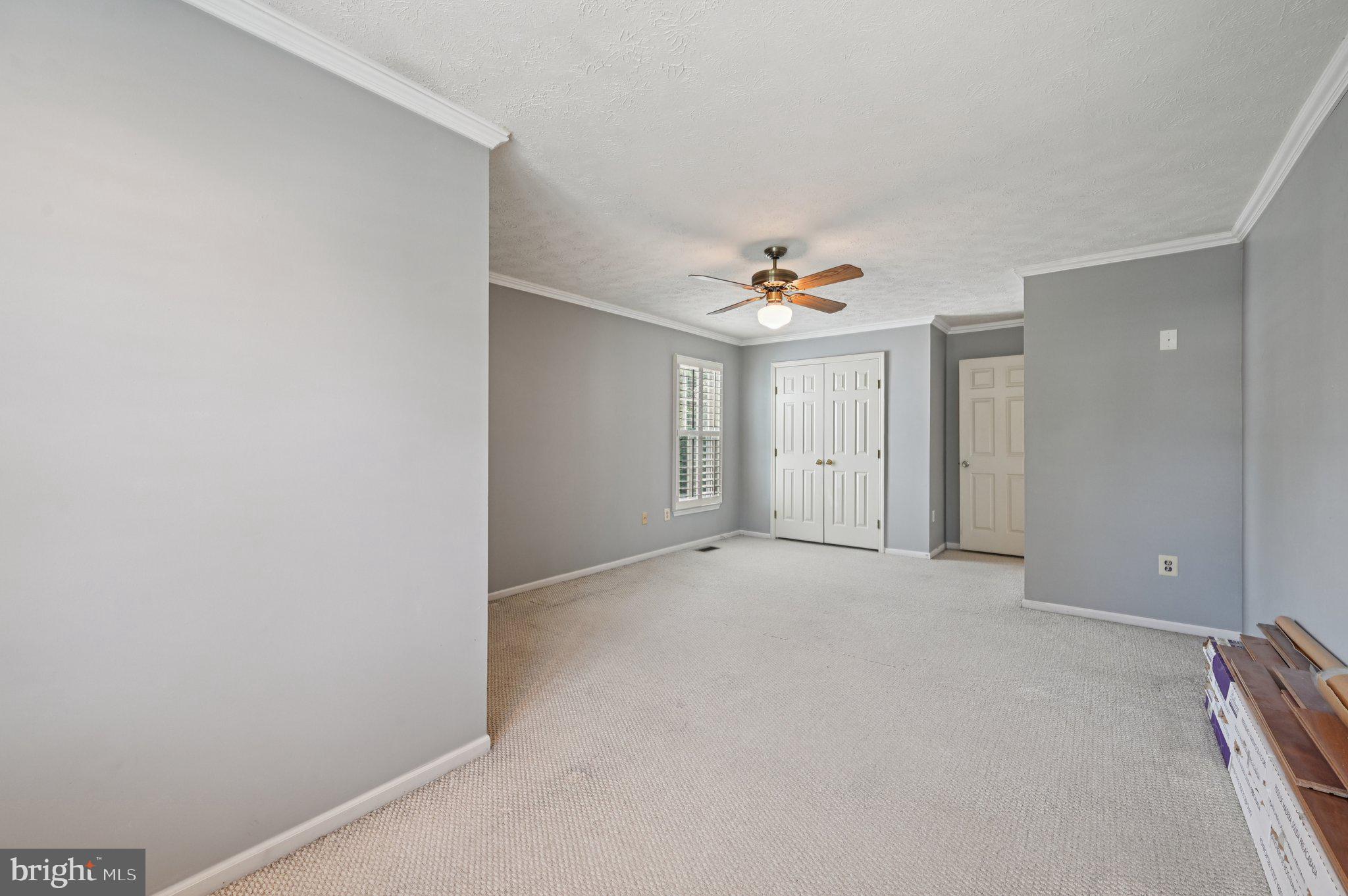 LONG REACH - Residential