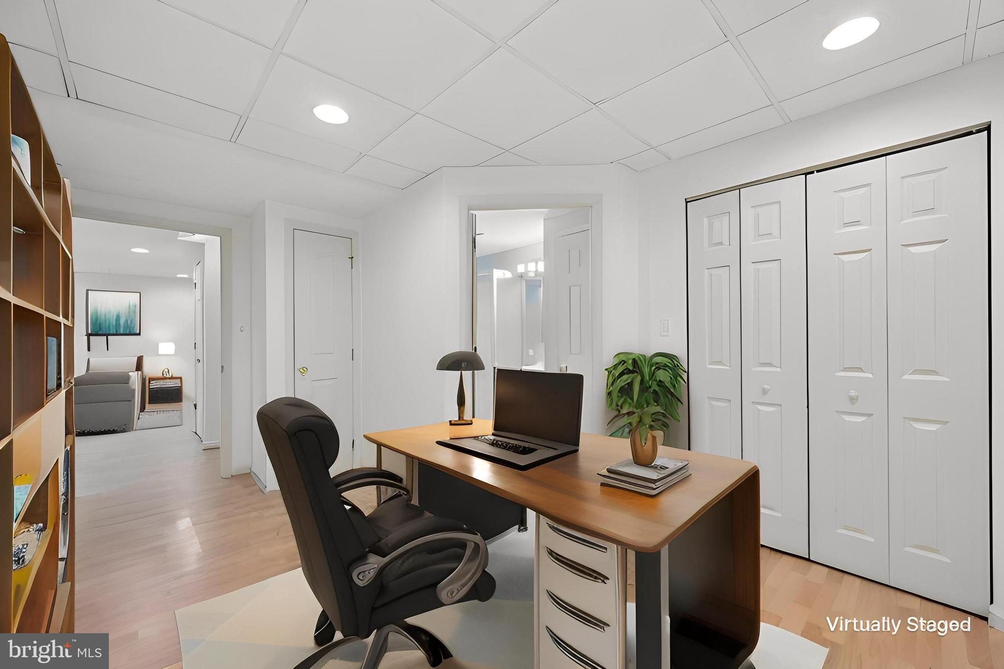 LONG REACH - Residential