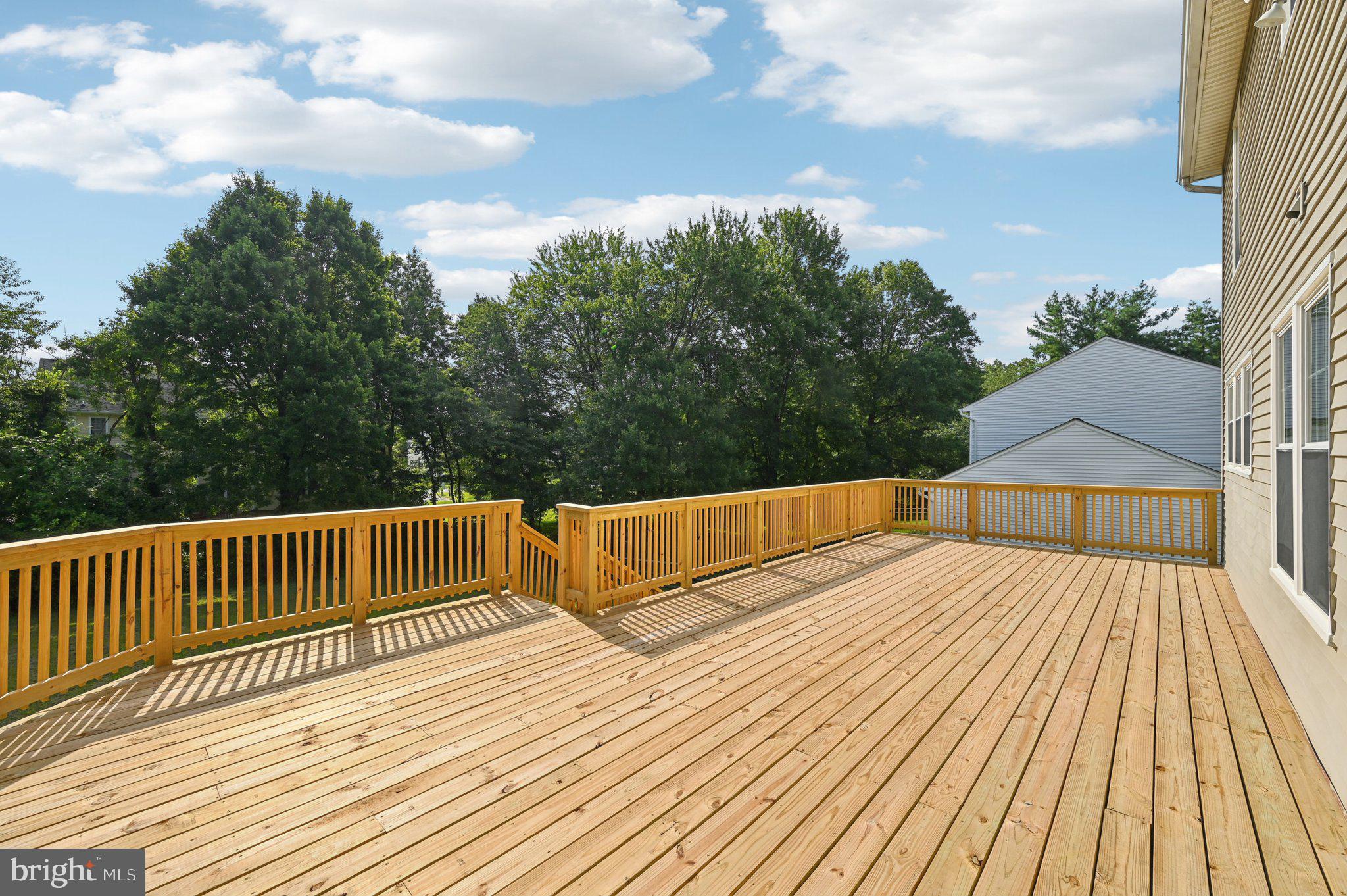 LONG REACH - Residential