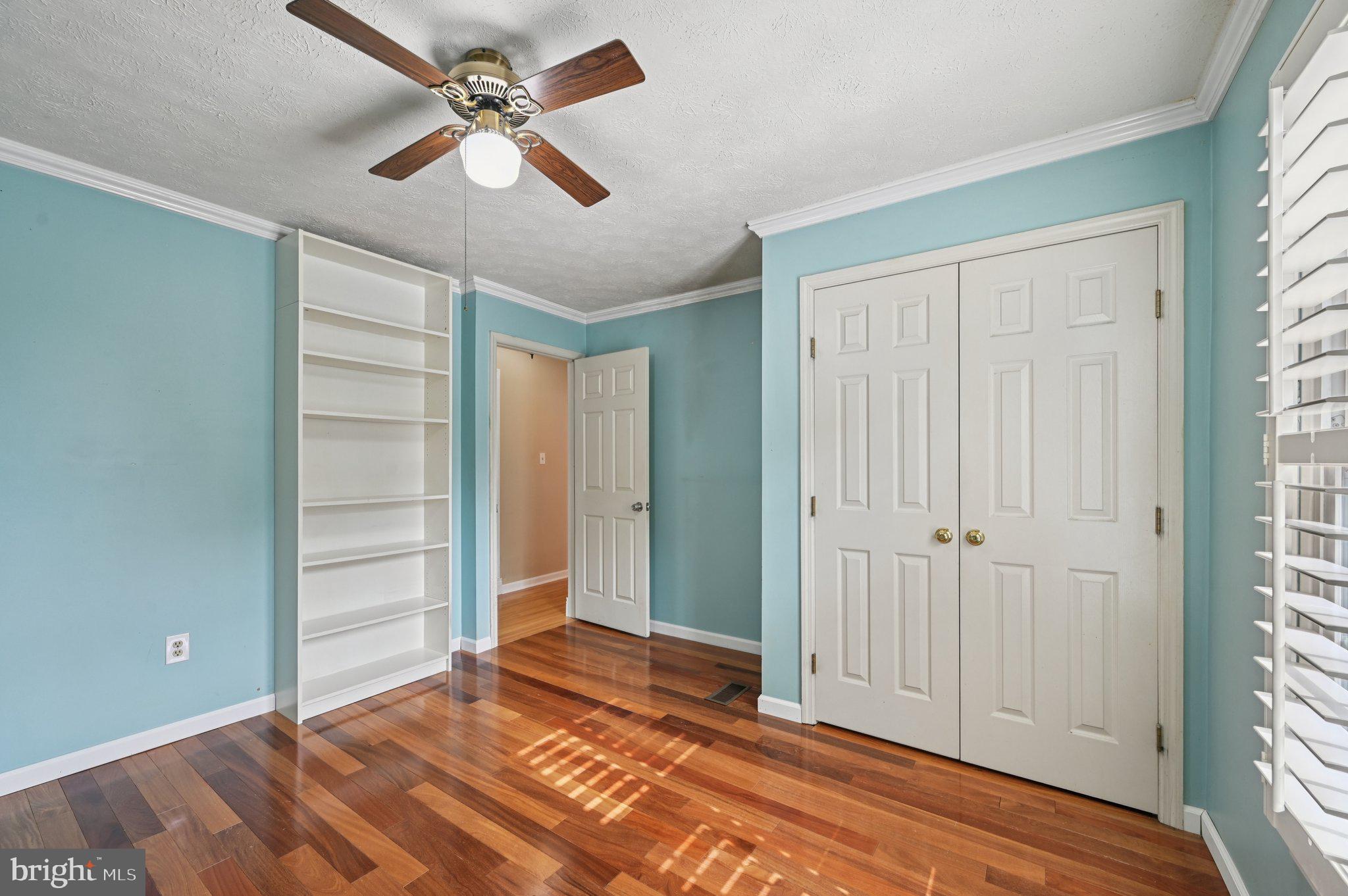 LONG REACH - Residential